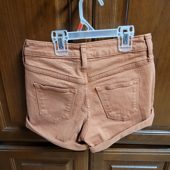 Universal Thread Jean Shorts - Picture 2 of 3